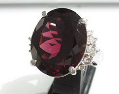 Pt900プラチナ リング ガーネット17.97ct ダイヤ0.51ct