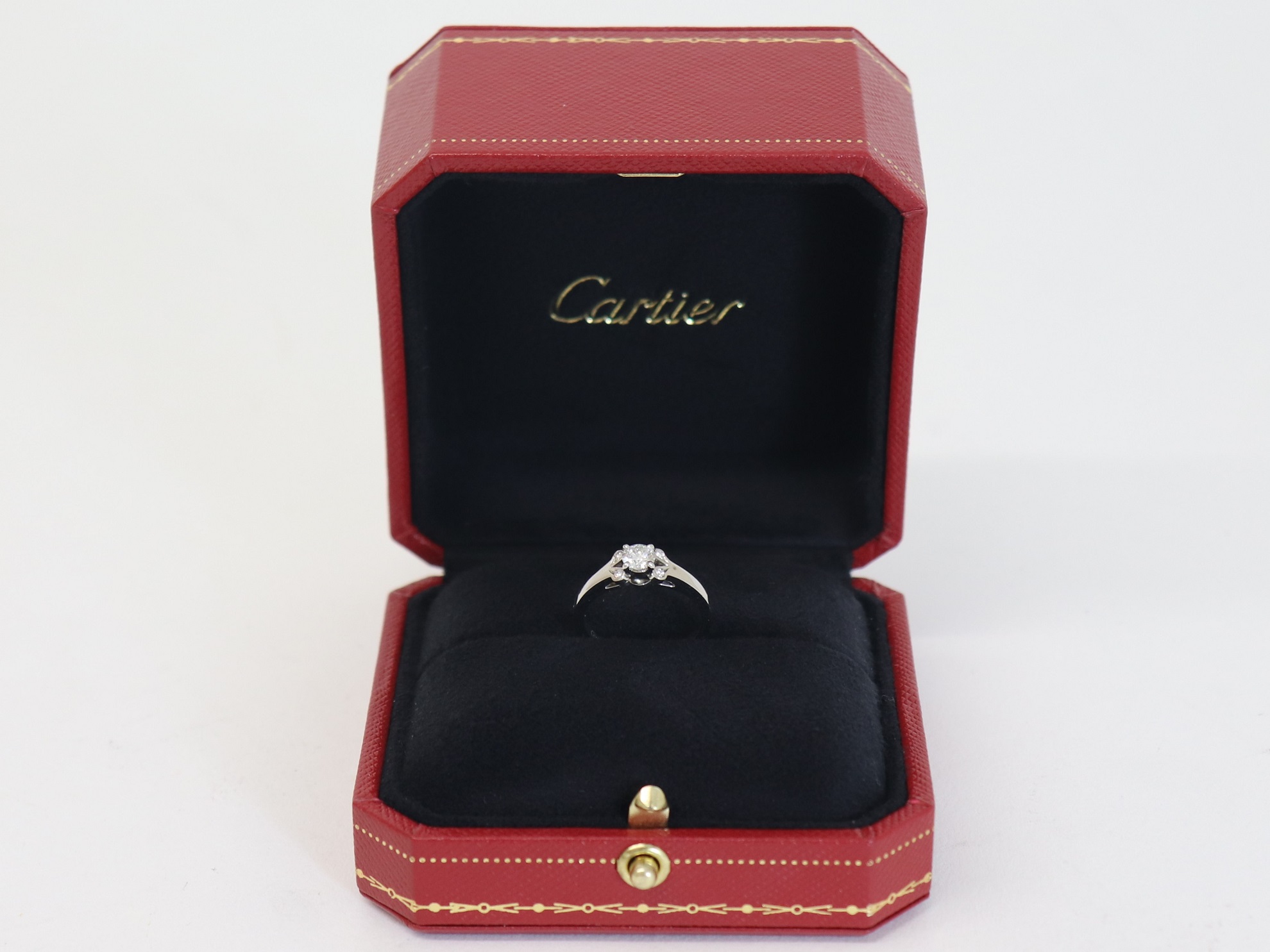 定価55〜60万円 カルティエ バレリーナ ソリテール 婚約指輪 